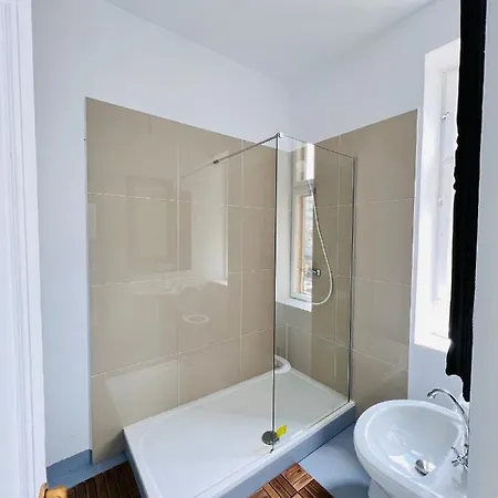 Sada Art Gallery Daire